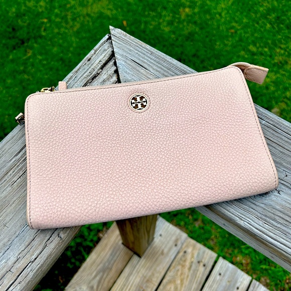 🌸Tory Burch Crossbody - Picture 2 of 16